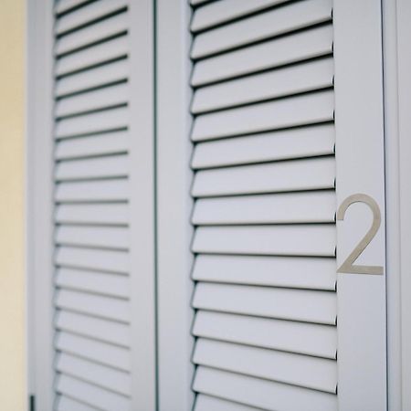 Lora Rose Suite ,Free Parking, Self Check In,2 Como Exterior foto