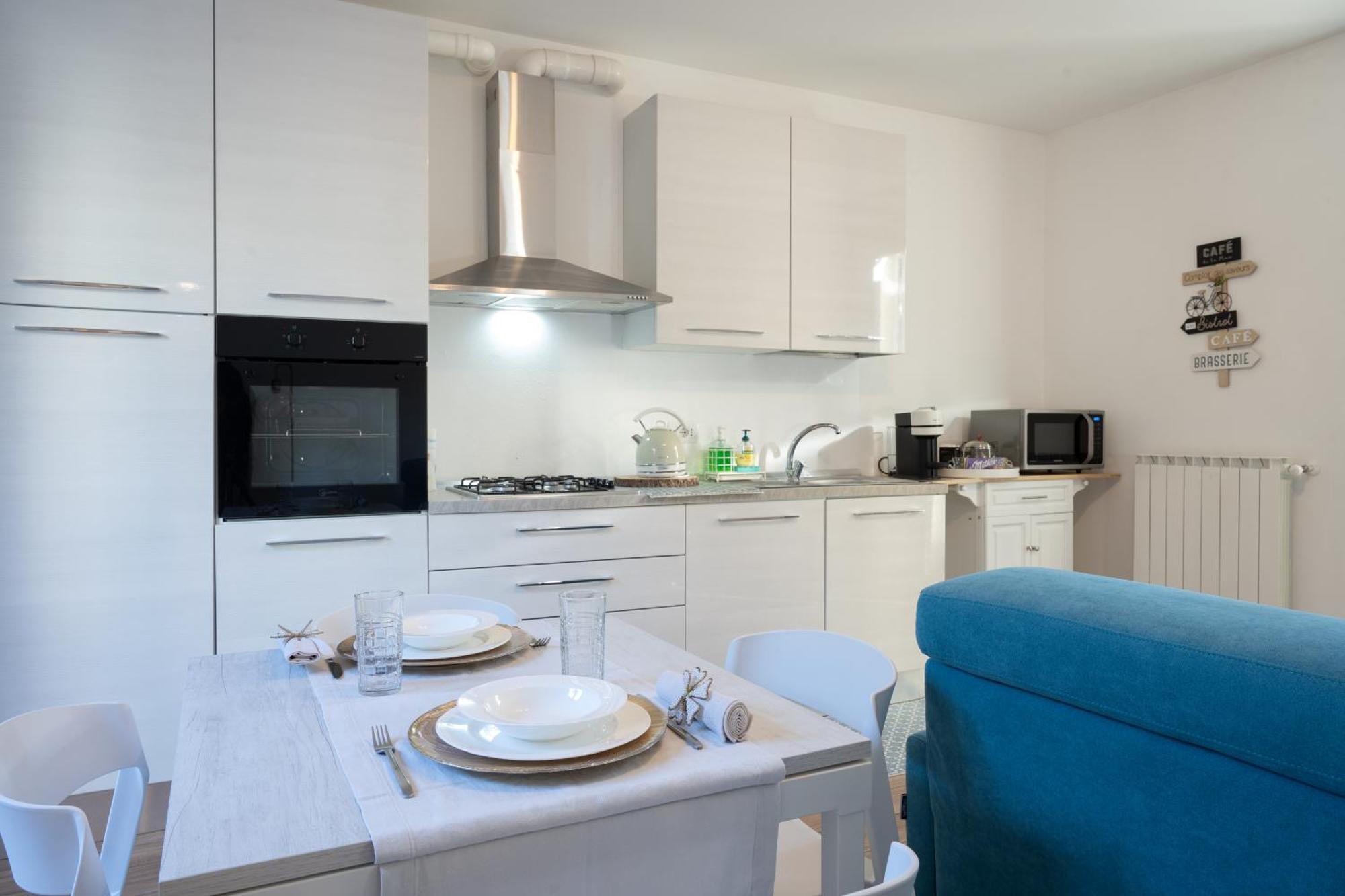 Lora Rose Suite ,Free Parking, Self Check In,2 Como Exterior foto